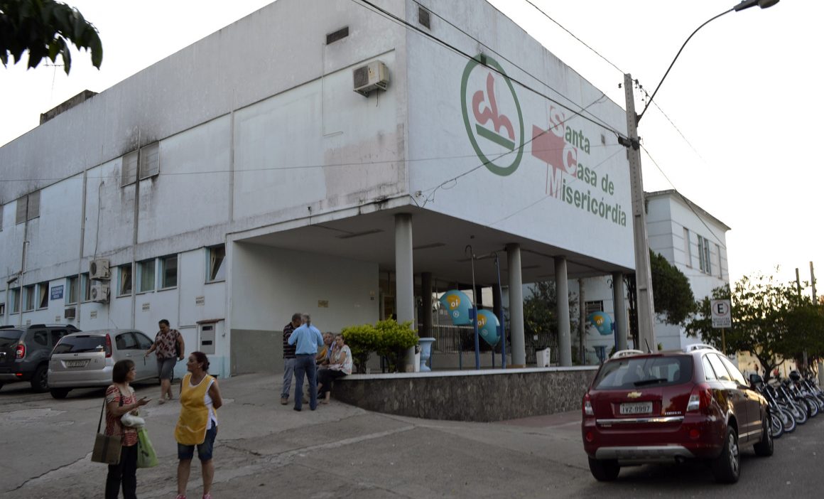 livramento Justiça suspende leilão de prédio da Santa Casa de Santana do Livramento