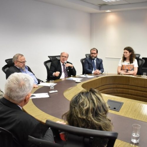 Estado e entidades hospitalares trabalharão ações de segurança em parceria