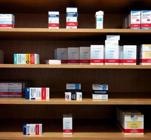 Falta de remédios preocupa pacientes com doenças crônicas e raras no Estado