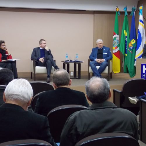 Hospital de Clínicas de Passo Fundo sedia encontro entre Federação de Hospitais Filantrópicos do RS e instituições de saúde da região