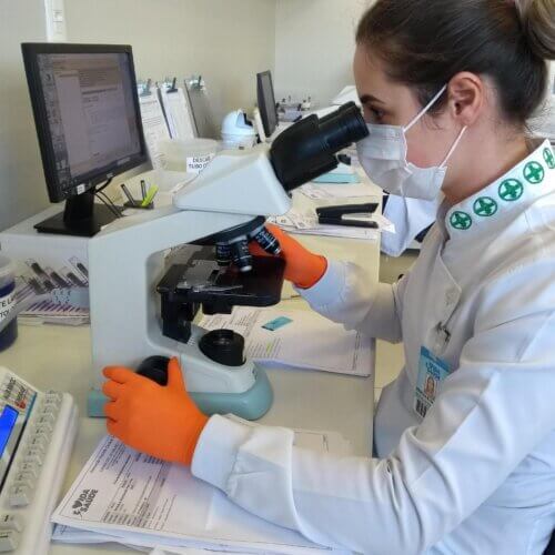 Laboratório de Análises Clínicas do Hospital Vida e Saúde celebra dois anos de funcionamento