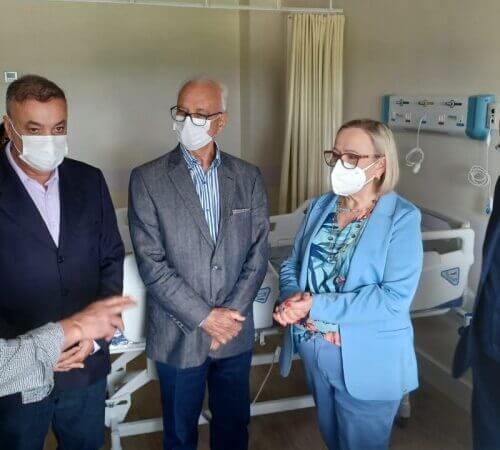 Secretária Arita Bergmann visita Hospital de São Jerônimo, beneficiado com R$ 8 milhões do programa Avançar