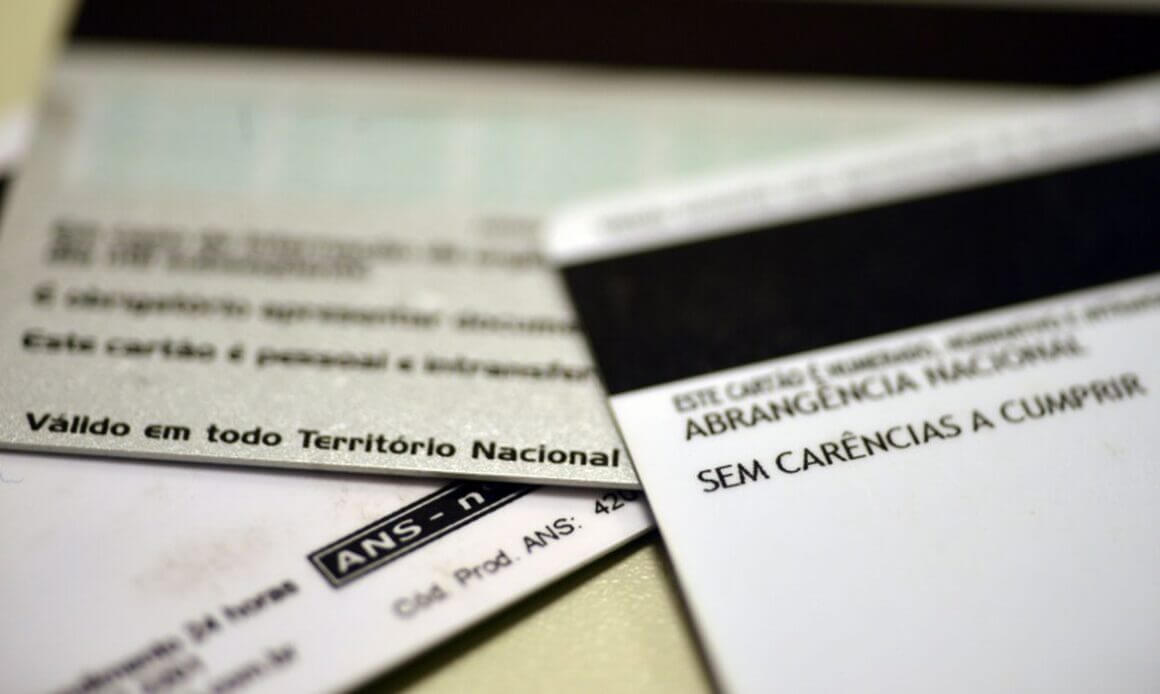 Alocação de leitos para covid para planos de saúde cai em outubro