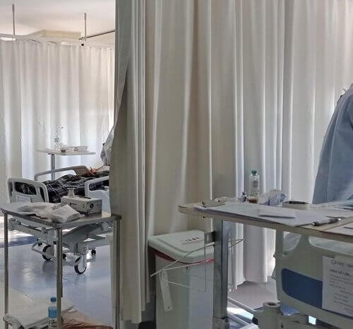 Registro de novas hospitalizações por covid-19 cai 63% em duas semanas no RS