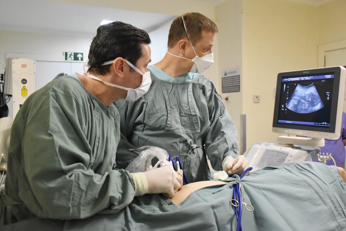 Santa Casa realiza procedimento inédito de crioablação de tumor renal