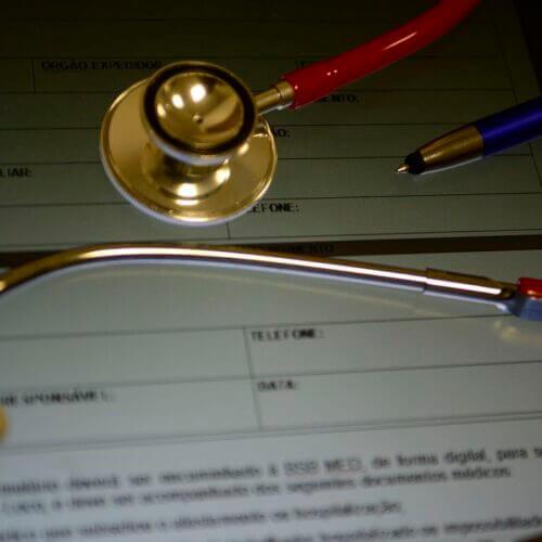 Planos de saúde são obrigados a oferecer sites para clientes