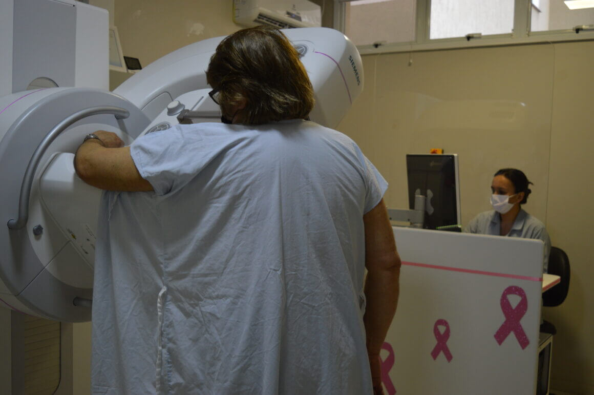 No mês de prevenção ao câncer de mama, Vida e Saúde alerta sobre importância da mamografia