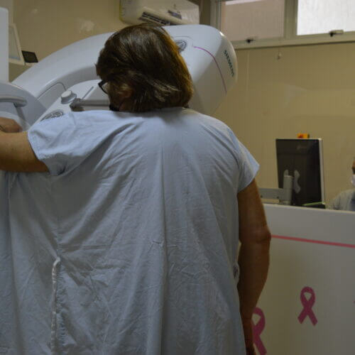 No mês de prevenção ao câncer de mama, Vida e Saúde alerta sobre importância da mamografia