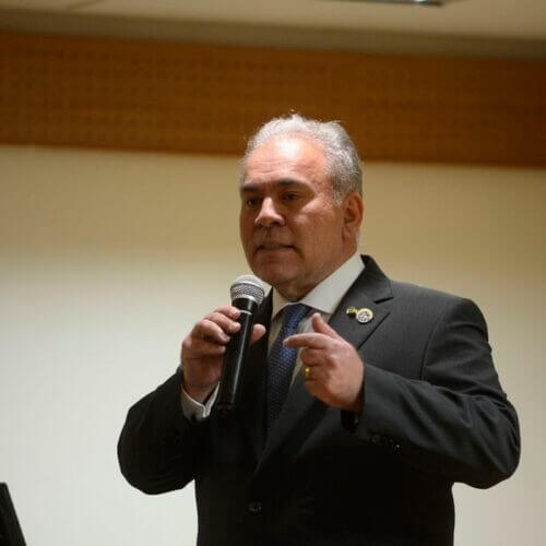 Ministro defende novo modelo de remuneração no SUS e cobra indústria