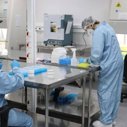 Maioria da população brasileira acredita na ciência, aponta pesquisa